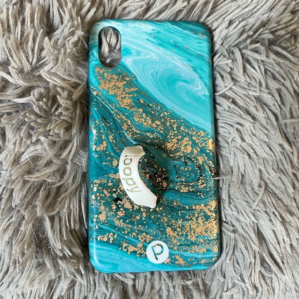 Two iPhone XS Max Loopy Cases